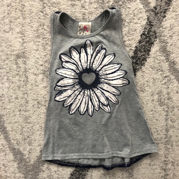 3/$30 Girls Gray Daisy Tank by Jenna & Jessie USA - Picture 1 of 3